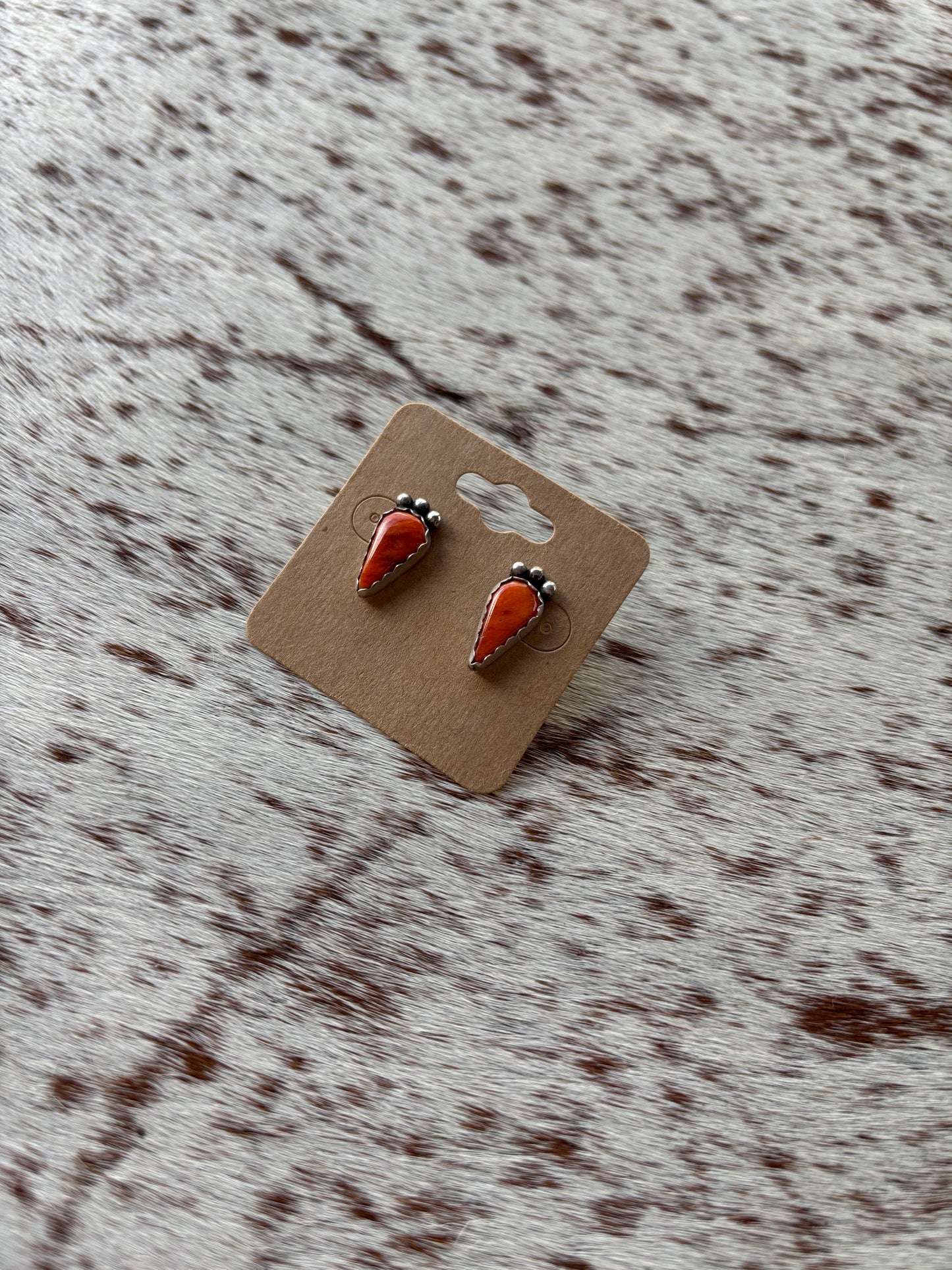 Spiny Oyster Earrings