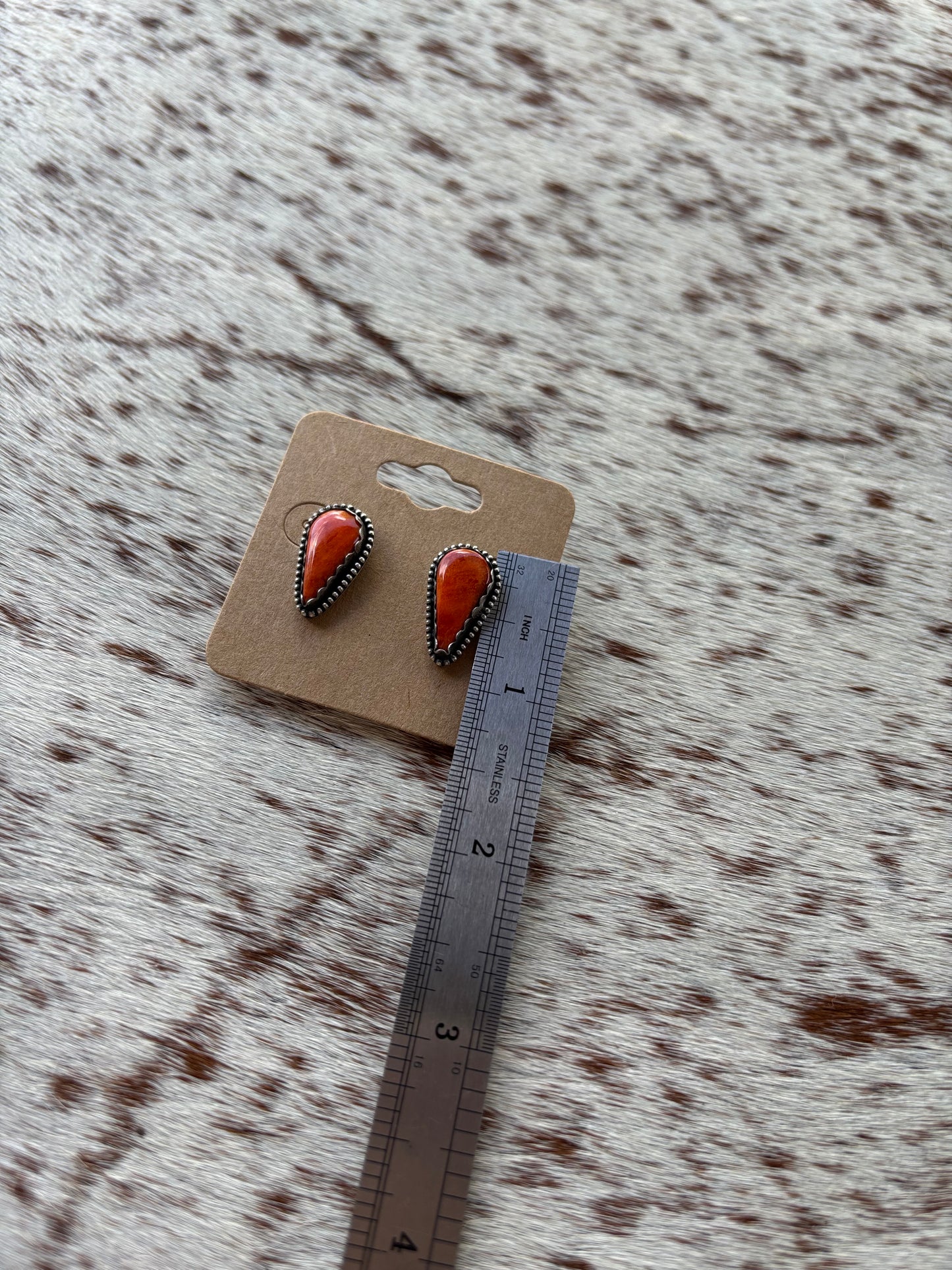 Spiny Oyster Earrings