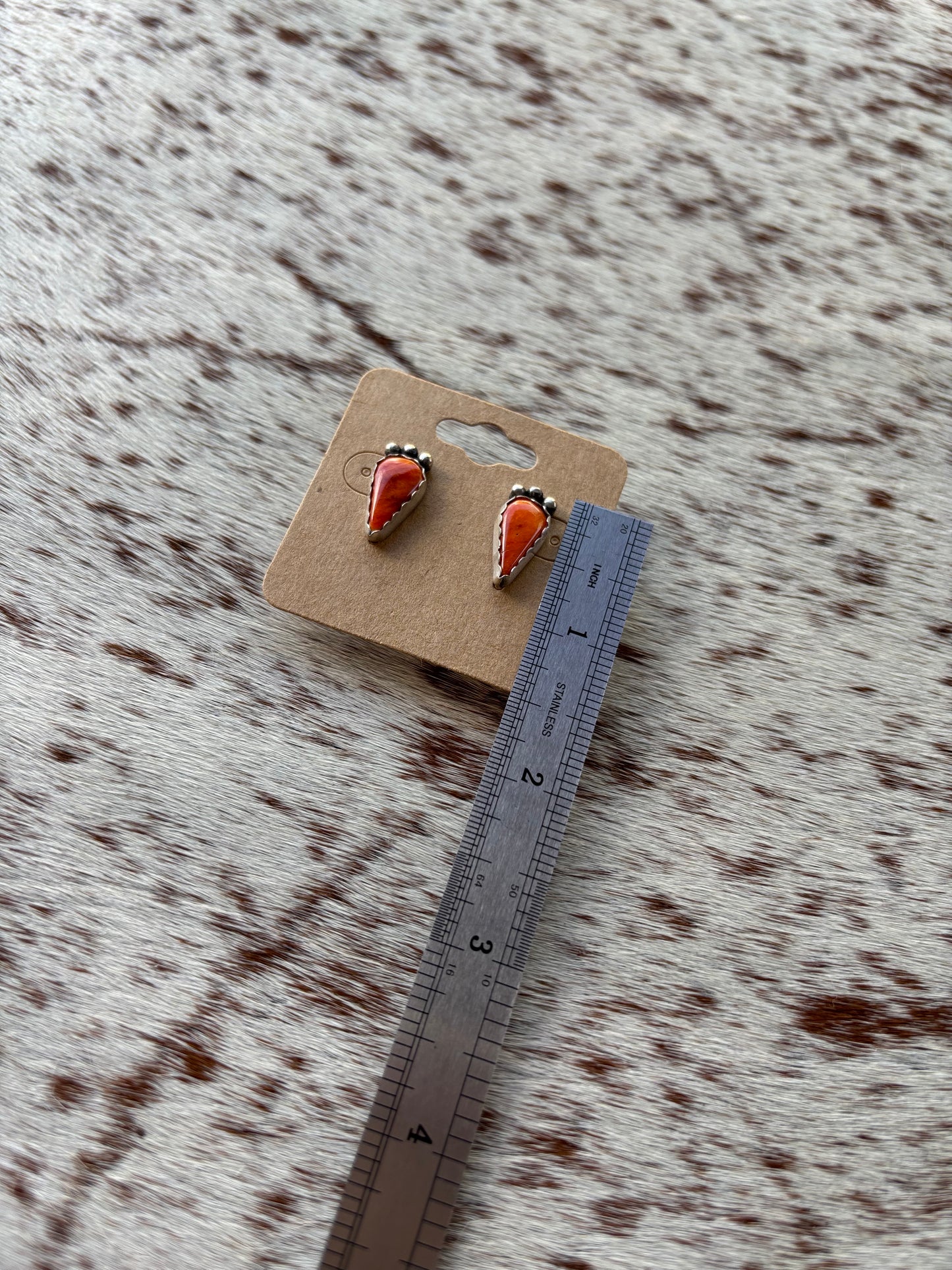 Spiny Oyster Earrings