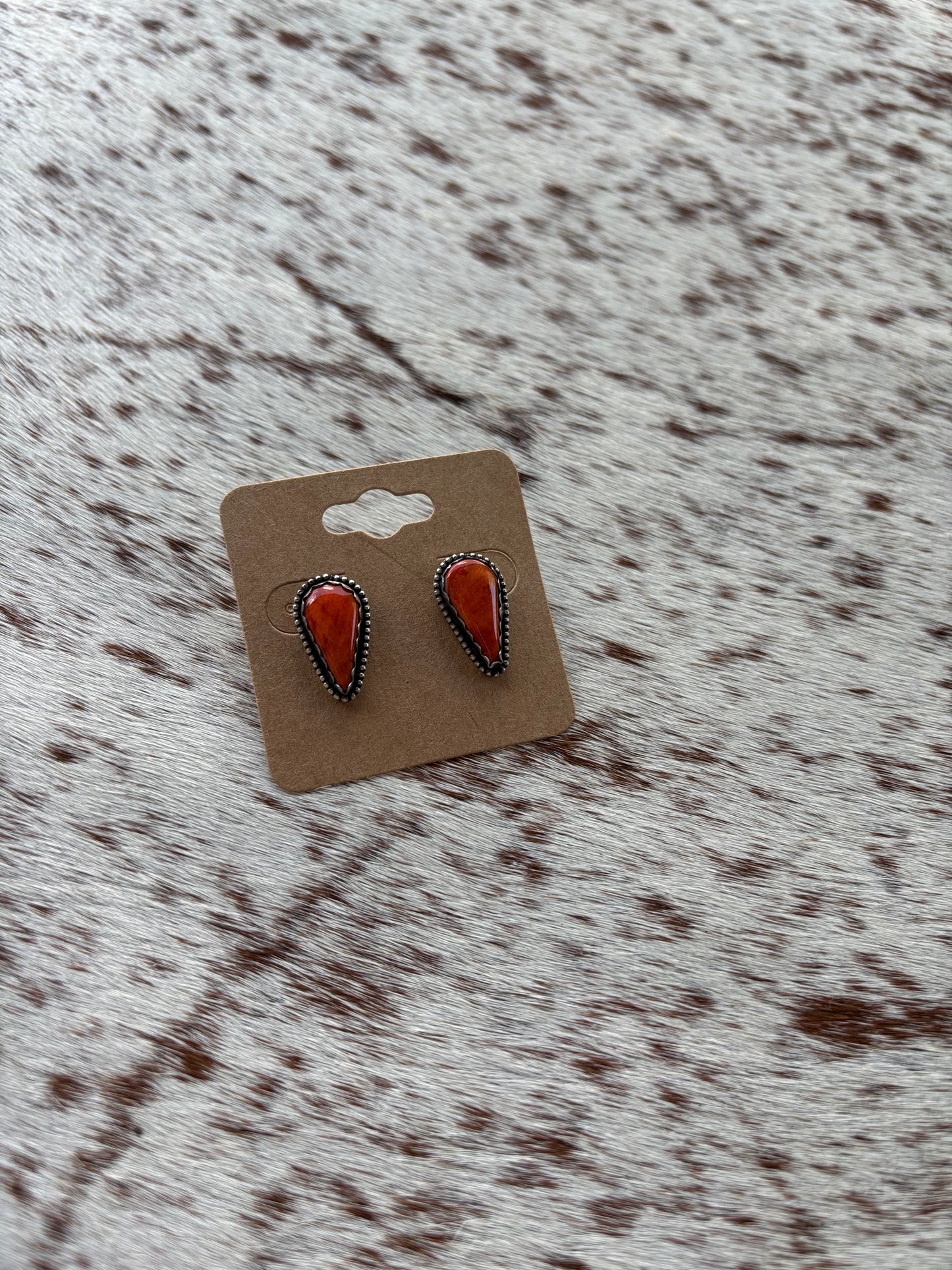 Spiny Oyster Earrings