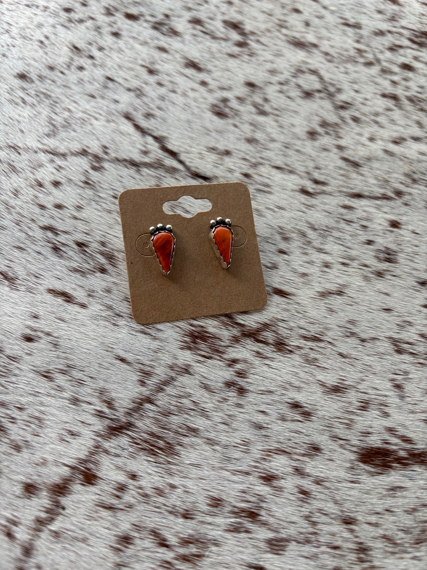 Spiny Oyster Earrings