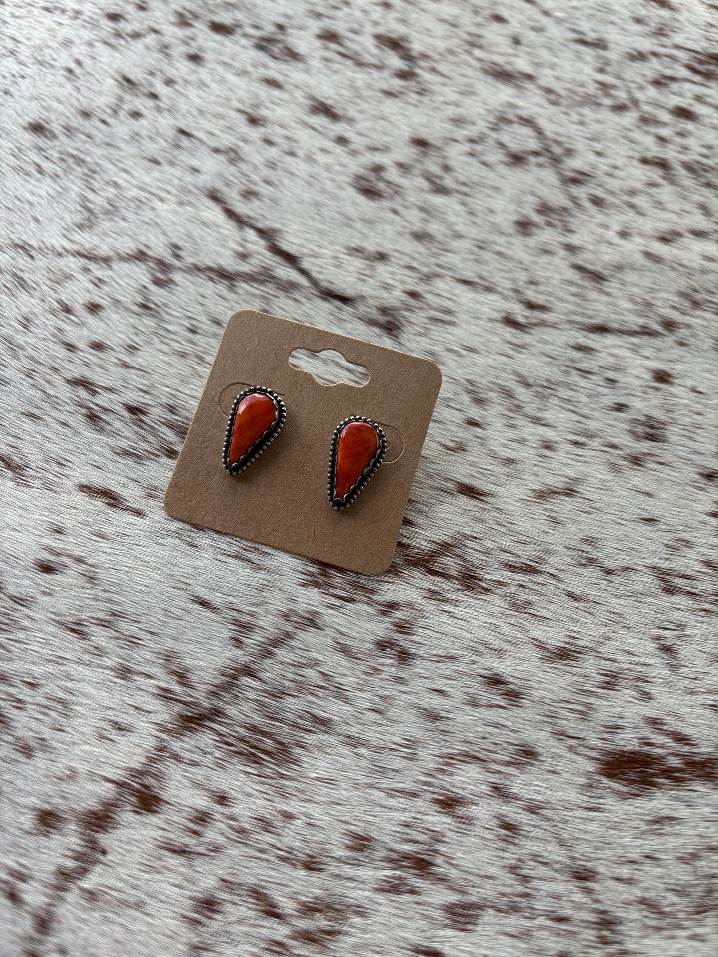 Spiny Oyster Earrings