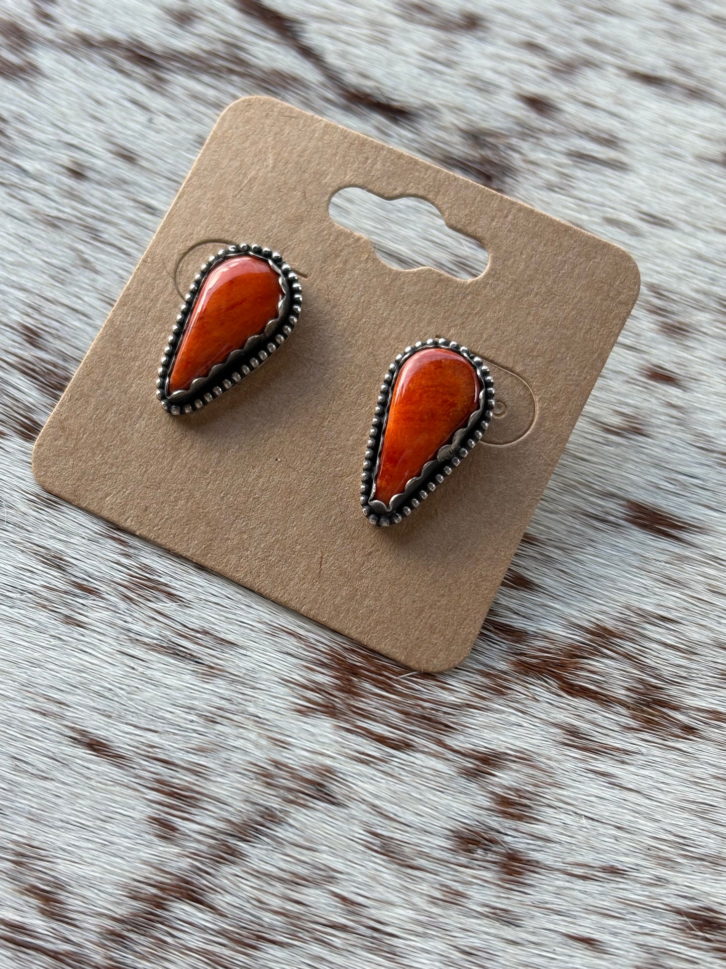 Spiny Oyster Earrings